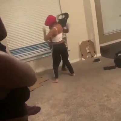 Random fight i had . I don&rsquo;t know the backstory btw .