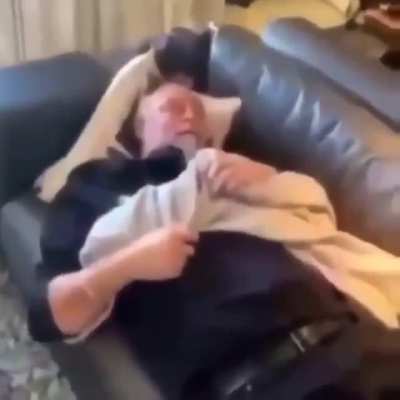 Papa is ded