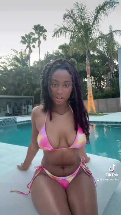 @rianajeanine