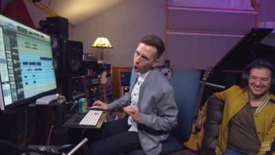 guitarist&rsquo;s stank face goes verbal