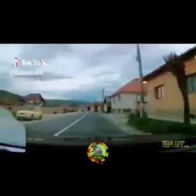 Te-ai dus pe pula daca esti tupeist