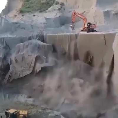 Would this job make you nervous 🙋🏽&zwj;♂️😳