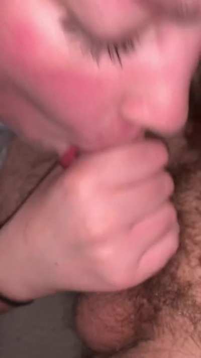 Sucking my friends dick because my husband wasn&rsquo;t in the mood 😏