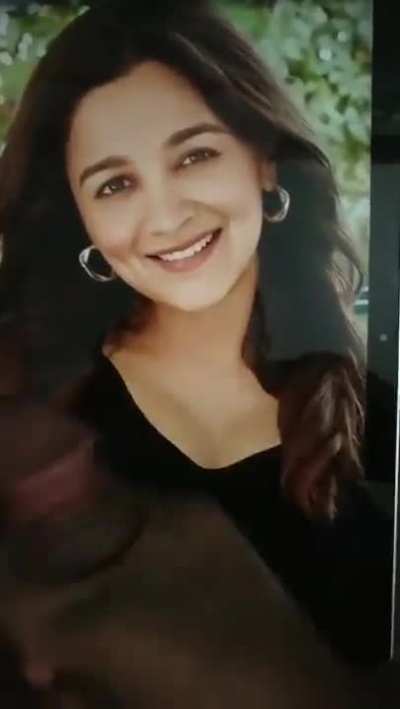 Alia mommy bhatt 🥵 hot Cum tribute on lusty face 💦