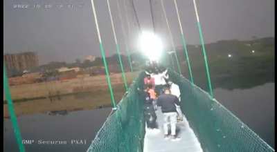 Bridge collapse in India kills 132. Two remain missing.
