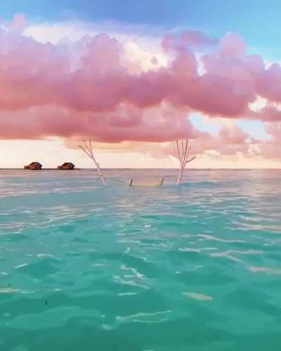 Cotton candy sky and sea
