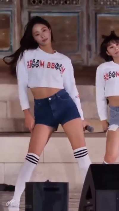Momoland-Yeonwoo