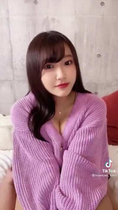 Grope her own titty