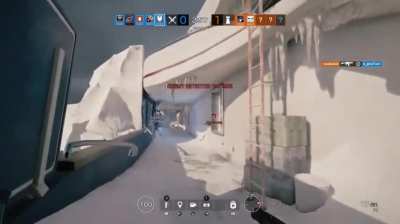When the whole team tries to spawn peek