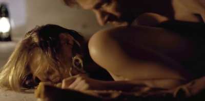 Would love to make Elizabeth Olsen moan like this for real 😩