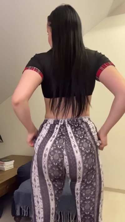 Slow motion ass