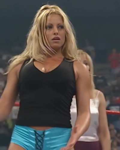 Trish vs Lita strap match 7-24-00