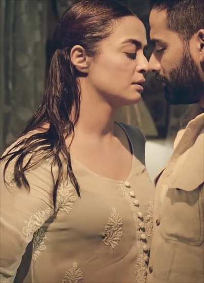 Surveen Chawla (The Best 🔥✊💦)