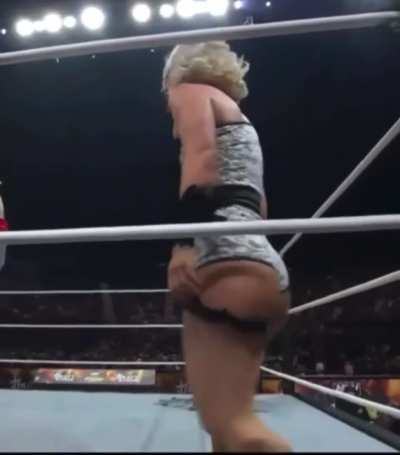 Toni Storm
