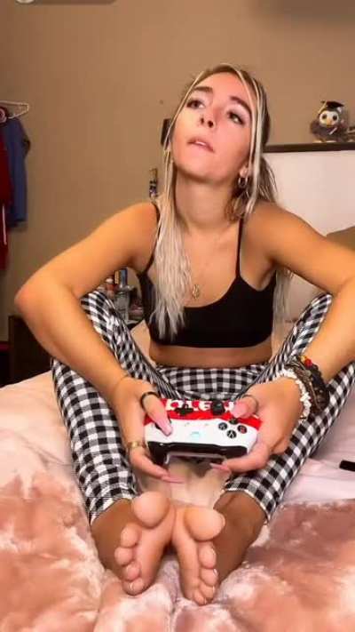 jumpgirlbella