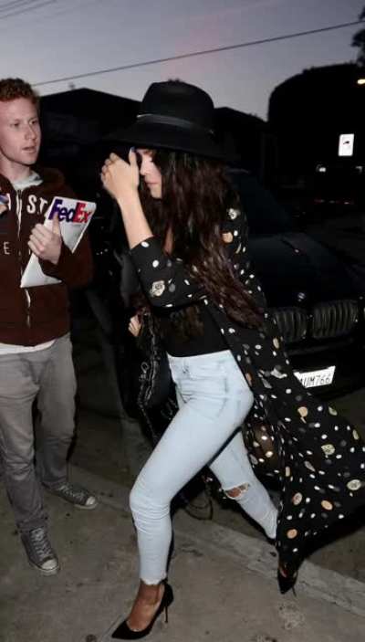 Candid Queen