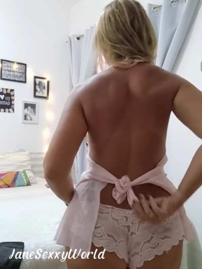 Is my mature hips boner worthy? (52y)