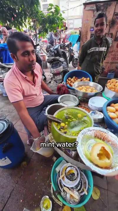 Normal Food Review by a Westoid in Endia