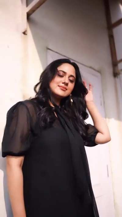 Miya George 🖤🤤💦