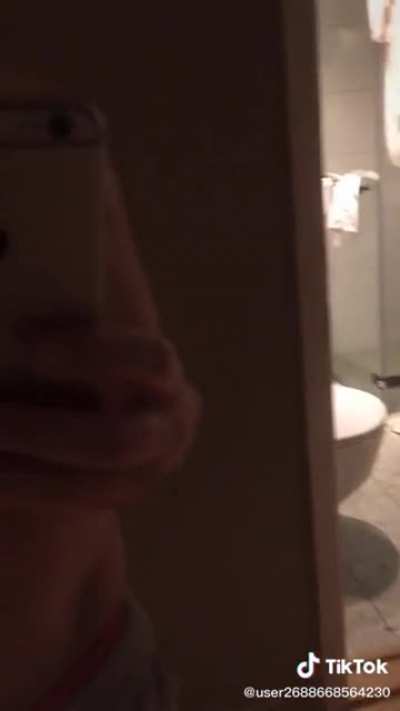 A quick TikTok 😏