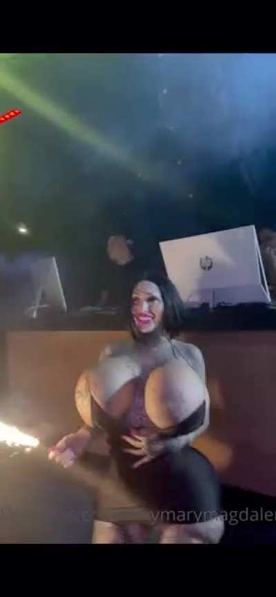 Xomarym tits out party