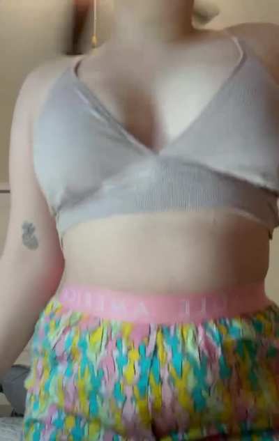 First titty drop :)
