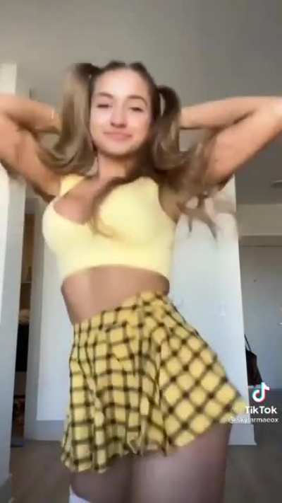 I can&rsquo;t explain it, but this outfit would destroy me in bed