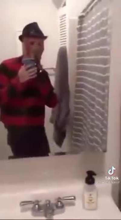 Nightmare on Elm Street&hellip; deleted scene?