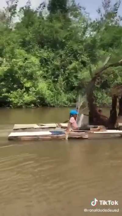 Brazilean paddleboat
