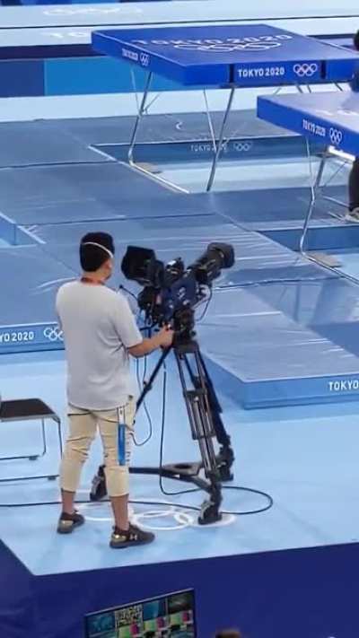 Praise this cameraman for not getting RSI at the Olympics Trampoline event
