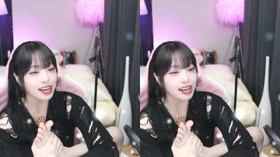 sucking toes