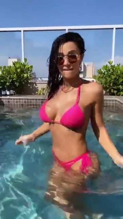 Aline Mineiro 2