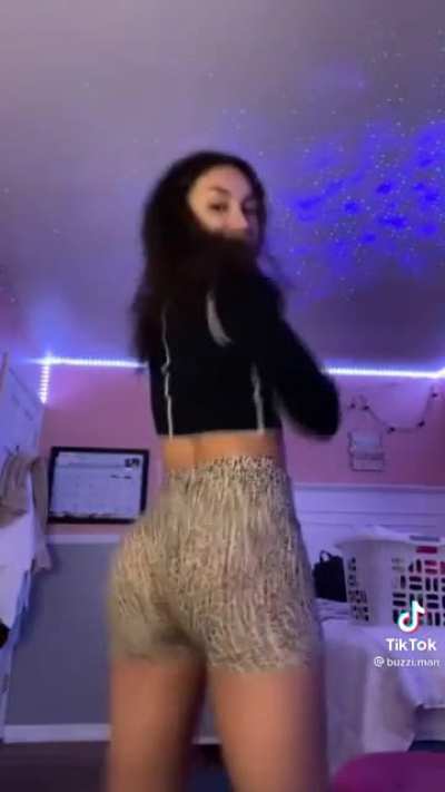 😱😱🍑🍑