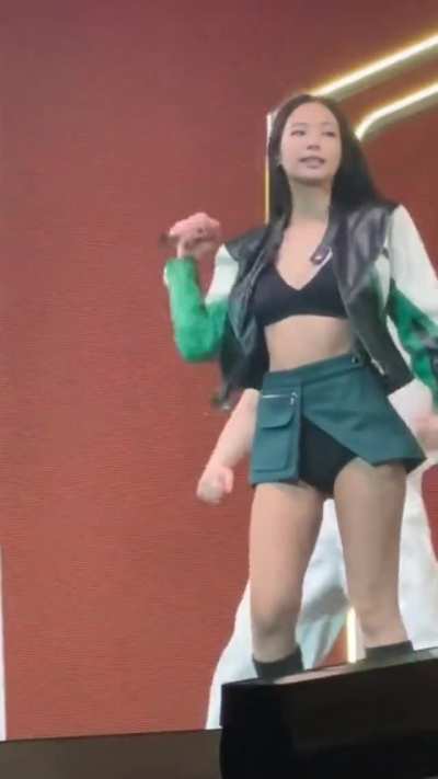 Next time just don't wear a jacket and skirt so we can see your melons and camel