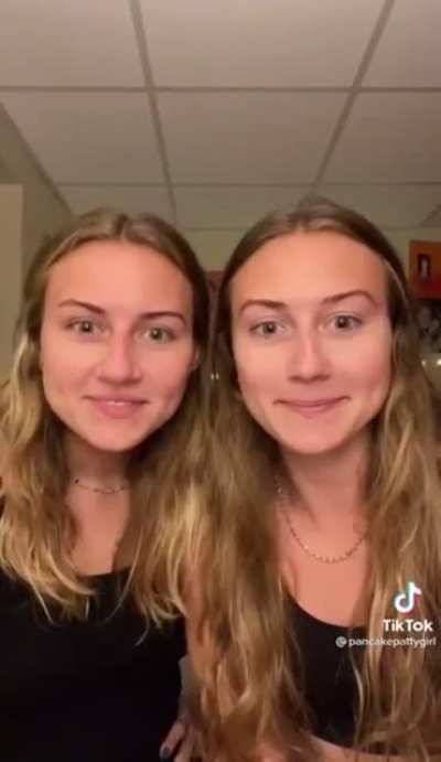 Twins laugh sync