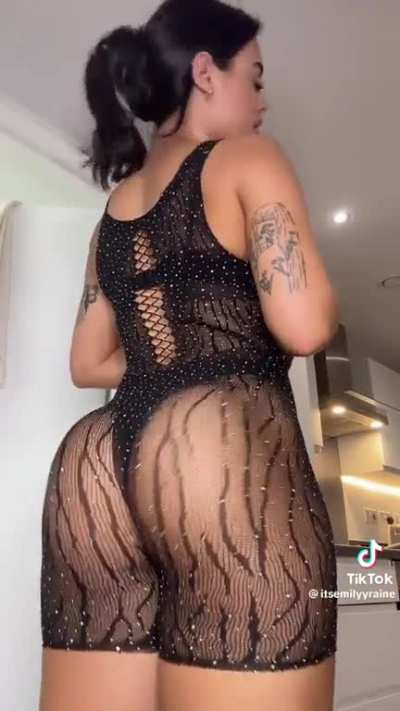 Them cheeks