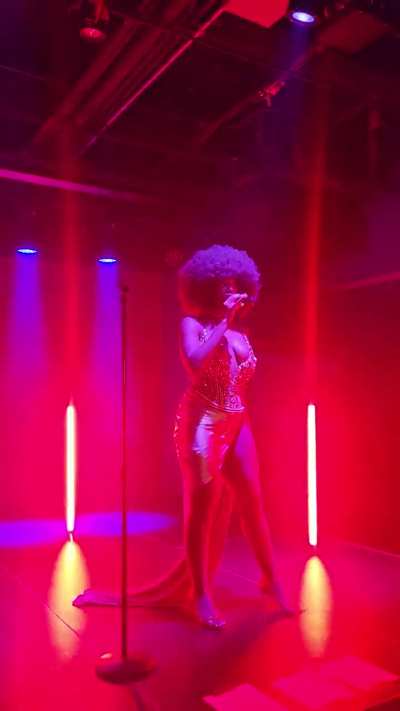 Taner&eacute;lle, Dallas 11/11 ✨️