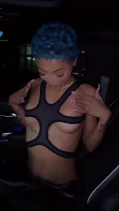 so sexy😩