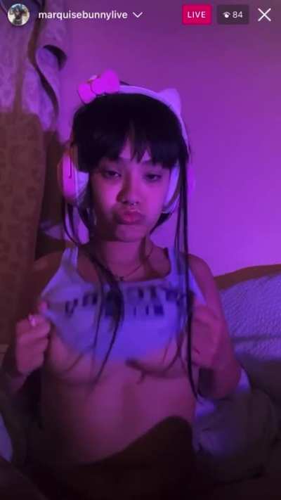Live @ marqu<wbr>isebu<wbr>nnyli<wbr>ve