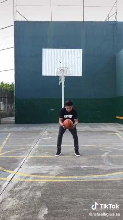 🏀