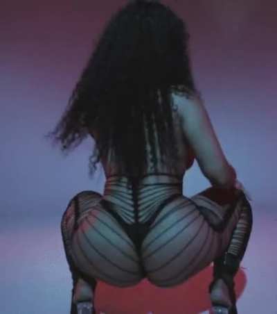Look At That Booty Bounce