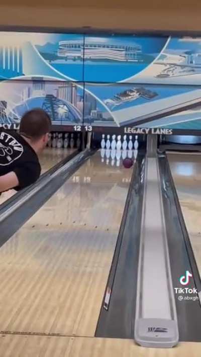 Bowling date