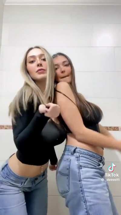 Blonde or brunette 