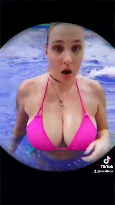 Sara @sarothica