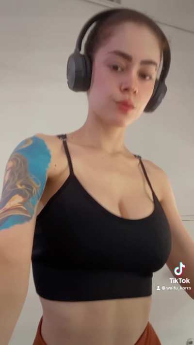 @waifu_korra