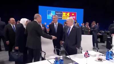 ABD Başkanı Biden, İngiltere Başbakanı Johnson ve Cumhurbaşkanı Erdoğan&rsquo;ın T&uuml;rk&ccedil;e sohbeti: