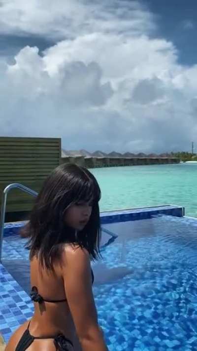 🍑💧