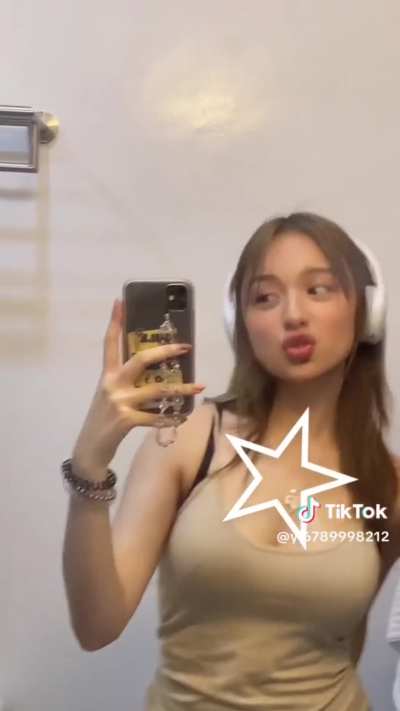 Sarap kainin si Lauren 