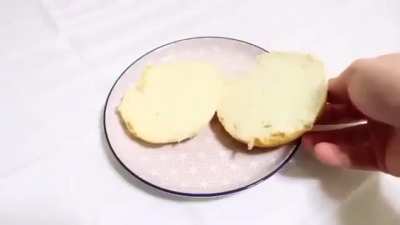 me trying to make food in dawn of fire