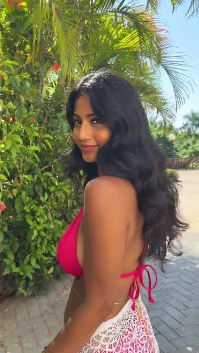 Deya&rsquo;s divorce was the best thing to happen to her. Look at how she shows it off now. 